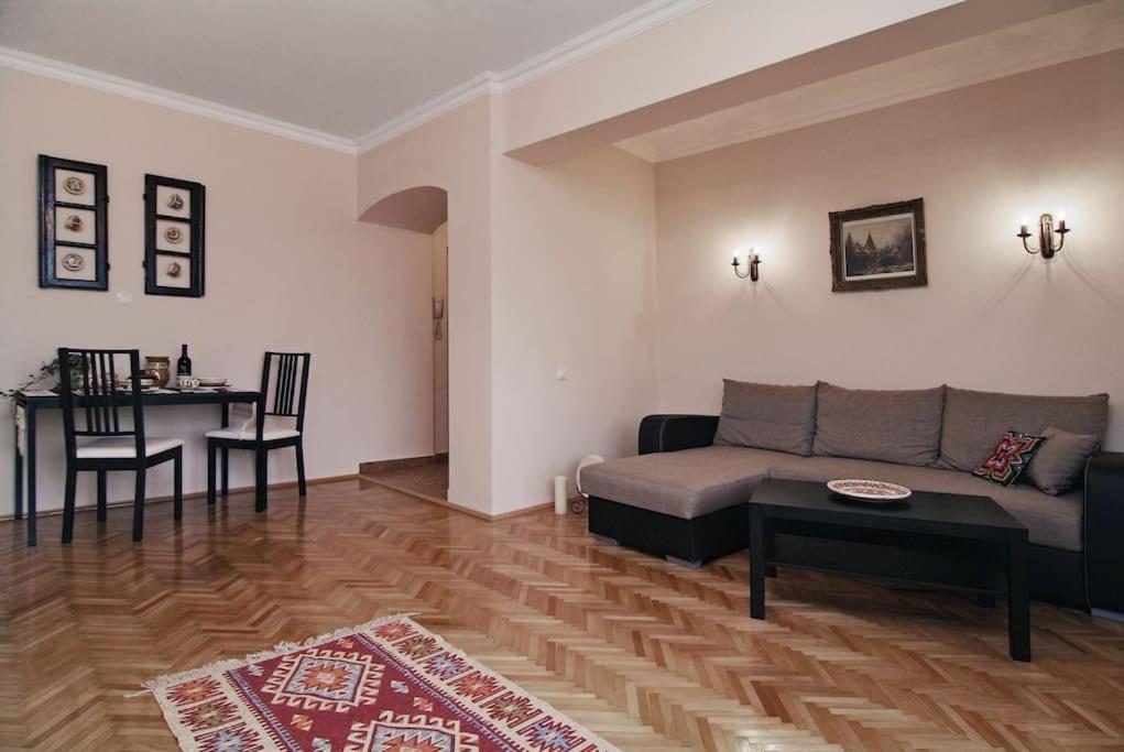 Istoric Center - Romanian Quiet Apartment Bucarest Exterior foto